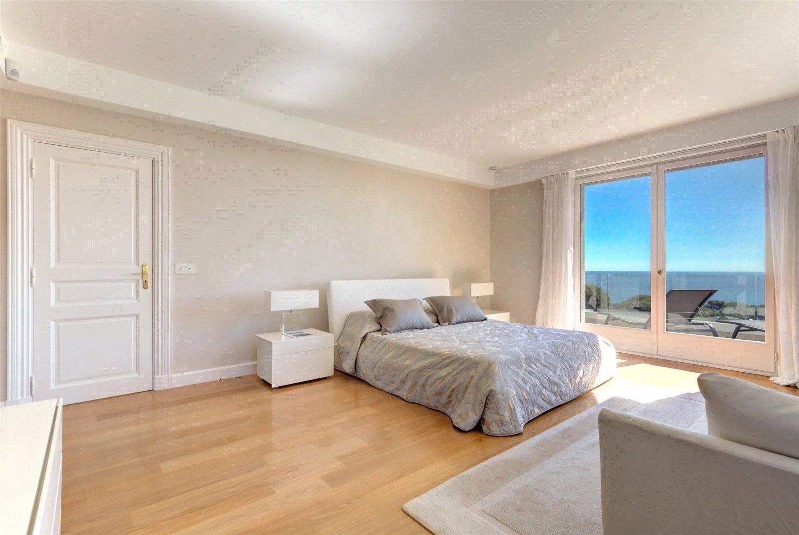 house 11 Rooms for seasonal rent on Saint-Jean-Cap-Ferrat (06230)