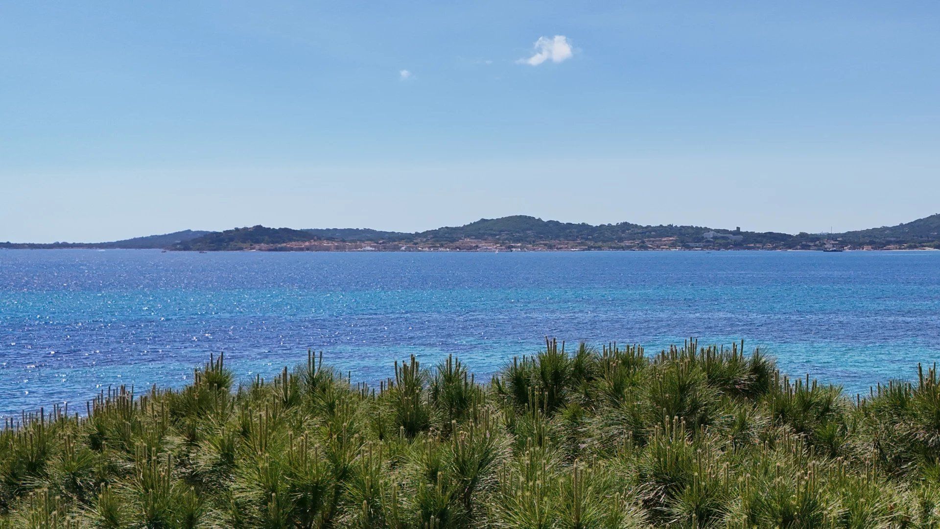 villa 13 Rooms for sale on Grimaud (83310)