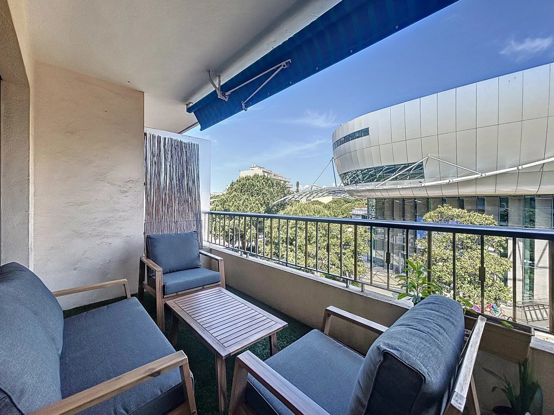 apartment 2 Rooms for seasonal rent on Antibes (06160)