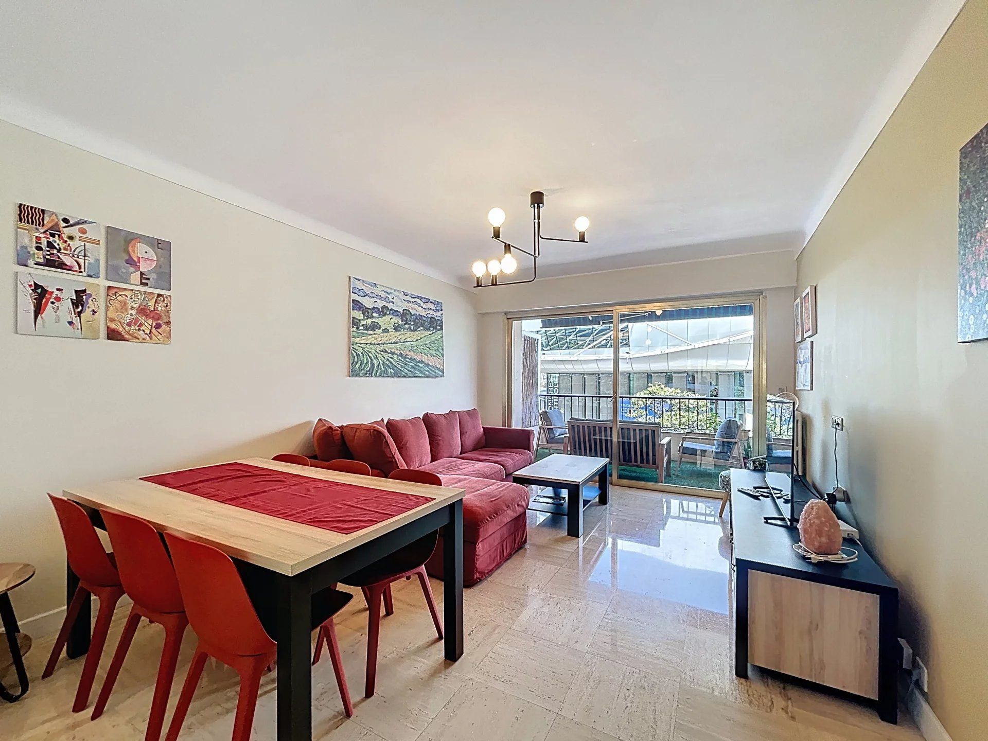 Location saisonnière Appartement Antibes 2 Pièces
