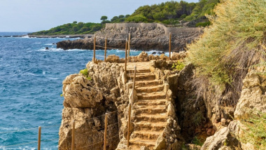 Cap d'Antibes: why International buyers choose this exceptional peninsula