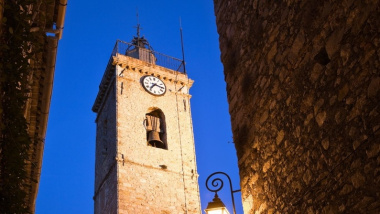 Valbonne and Mougins: the charm of the hinterland, between prestigious golf courses and Provençal tranquillity
