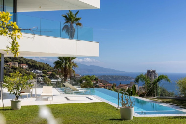 Louer une villa en famille sur la Côte d'Azur : bien plus qu'une destination d'été