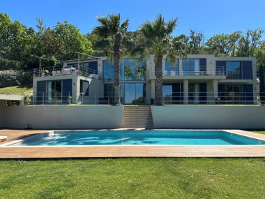 III - Acquérir un bien immobilier à Saint-Tropez : le guide ultime pour investir dans l'un des joyaux de la Côte d'Azur