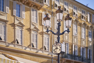 Understanding the role of the notary when buying or selling a property in France