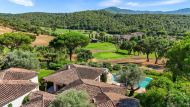 Swinguez avec style : découvrez tout le charme des résidences situées près des parcours de golf sur la Côte d’Azur