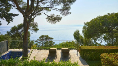 Roquebrune-Cap-Martin and Saint-Jean-Cap-Ferrat: two exceptional addresses on the French Riviera