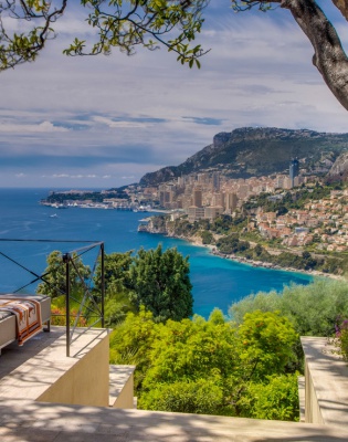 Choosing a luxury villa to rent on the French Riviera