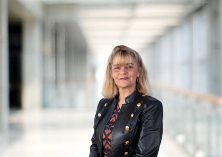 Anne Marie OLMO 